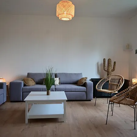 Les Escales Perigourdines, Laura, 3 Etoiles בית נופש *